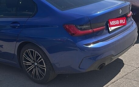 BMW 3 серия, 2019 год, 2 600 000 рублей, 14 фотография