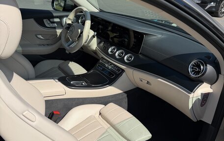 Mercedes-Benz E-Класс, 2020 год, 3 800 000 рублей, 7 фотография