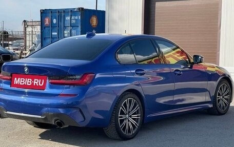 BMW 3 серия, 2019 год, 2 600 000 рублей, 13 фотография