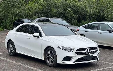 Mercedes-Benz A-Класс, 2022 год, 1 560 000 рублей, 3 фотография