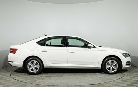 Skoda Superb III рестайлинг, 2020 год, 2 570 000 рублей, 4 фотография