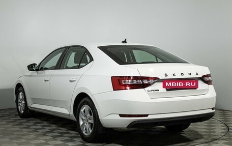 Skoda Superb III рестайлинг, 2020 год, 2 570 000 рублей, 7 фотография