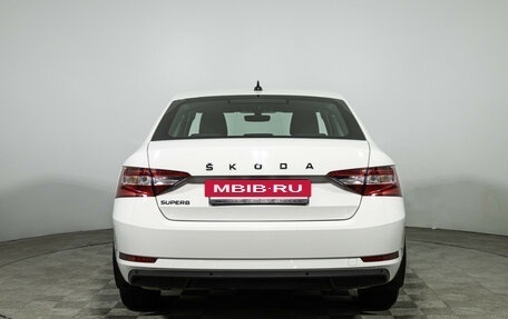 Skoda Superb III рестайлинг, 2020 год, 2 570 000 рублей, 6 фотография