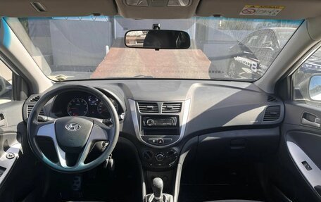 Hyundai Solaris II рестайлинг, 2016 год, 856 000 рублей, 10 фотография