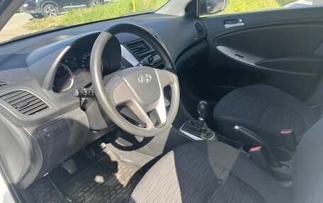 Hyundai Solaris II рестайлинг, 2016 год, 856 000 рублей, 11 фотография