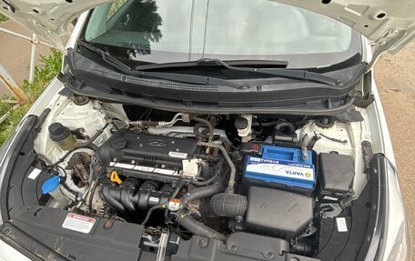 Hyundai Solaris II рестайлинг, 2015 год, 1 050 000 рублей, 10 фотография