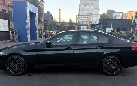 BMW 5 серия, 2019 год, 2 860 000 рублей, 5 фотография
