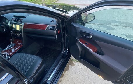 Toyota Camry, 2014 год, 1 650 000 рублей, 8 фотография