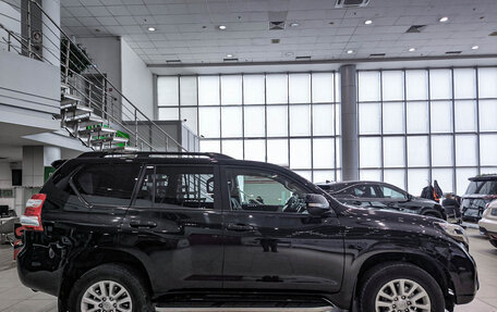 Toyota Land Cruiser Prado 150 рестайлинг 2, 2015 год, 3 830 000 рублей, 5 фотография