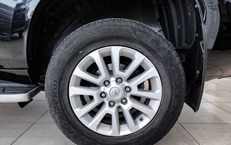 Toyota Land Cruiser Prado 150 рестайлинг 2, 2015 год, 3 830 000 рублей, 22 фотография
