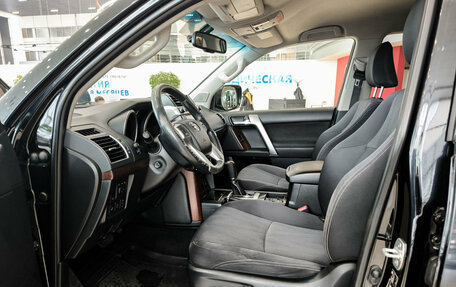 Toyota Land Cruiser Prado 150 рестайлинг 2, 2015 год, 3 830 000 рублей, 20 фотография