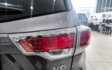 Toyota Highlander III, 2015 год, 3 180 000 рублей, 12 фотография