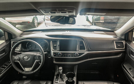 Toyota Highlander III, 2015 год, 3 180 000 рублей, 17 фотография
