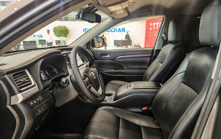 Toyota Highlander III, 2015 год, 3 180 000 рублей, 20 фотография