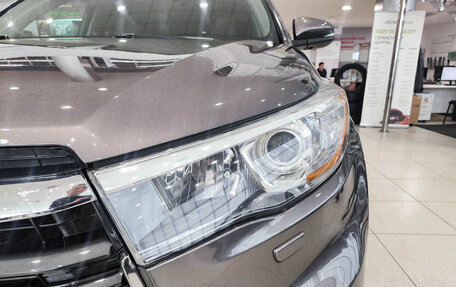 Toyota Highlander III, 2015 год, 3 180 000 рублей, 21 фотография