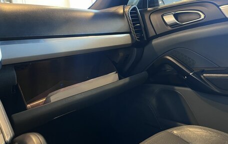 Porsche Cayenne III, 2010 год, 1 990 000 рублей, 28 фотография