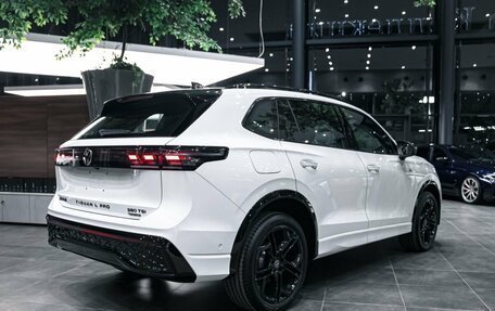 Volkswagen Tiguan, 2025 год, 4 990 000 рублей, 7 фотография