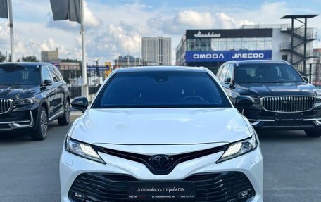 Toyota Camry, 2020 год, 2 310 000 рублей, 2 фотография