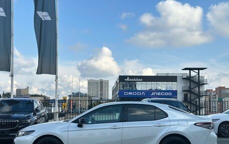 Toyota Camry, 2020 год, 2 310 000 рублей, 8 фотография