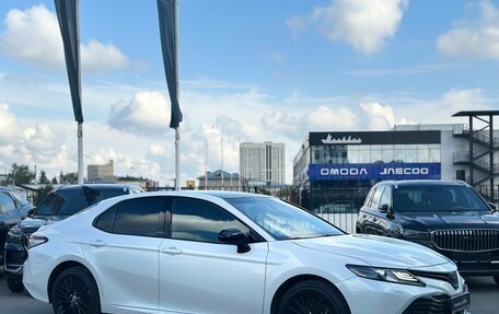 Toyota Camry, 2020 год, 2 310 000 рублей, 3 фотография