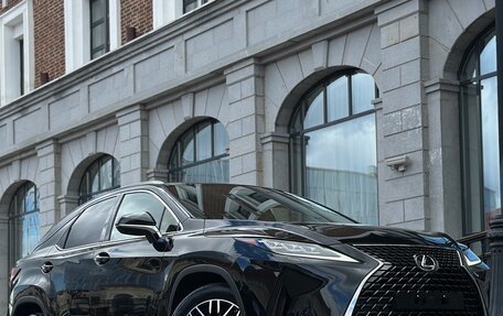 Lexus RX IV рестайлинг, 2020 год, 4 700 000 рублей, 7 фотография