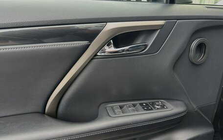 Lexus RX IV рестайлинг, 2020 год, 4 700 000 рублей, 26 фотография