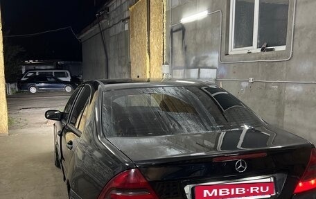 Mercedes-Benz C-Класс, 2005 год, 350 000 рублей, 4 фотография