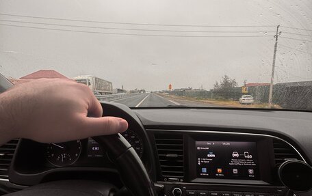 Hyundai Elantra VI рестайлинг, 2017 год, 1 160 000 рублей, 7 фотография