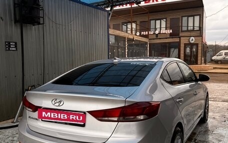 Hyundai Elantra VI рестайлинг, 2017 год, 1 160 000 рублей, 2 фотография