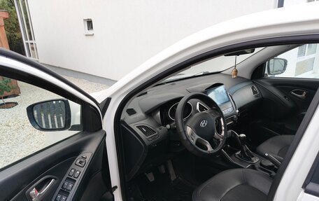 Hyundai ix35 I рестайлинг, 2013 год, 1 050 000 рублей, 5 фотография