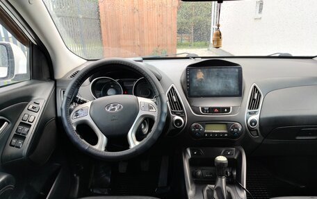 Hyundai ix35 I рестайлинг, 2013 год, 1 050 000 рублей, 8 фотография
