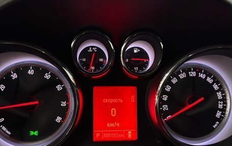 Opel Astra J, 2012 год, 600 000 рублей, 5 фотография