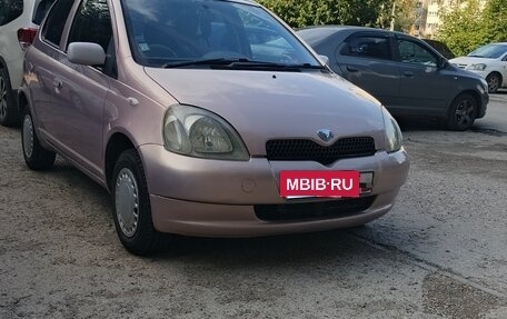 Toyota Vitz, 2000 год, 260 000 рублей, 2 фотография