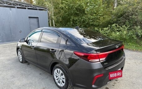 KIA Rio IV, 2018 год, 950 000 рублей, 2 фотография