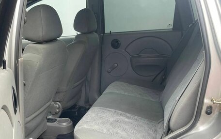 Chevrolet Aveo III, 2004 год, 200 000 рублей, 10 фотография
