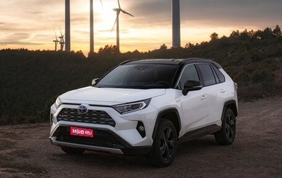 Toyota RAV4, 2021 год, 4 250 000 рублей, 1 фотография