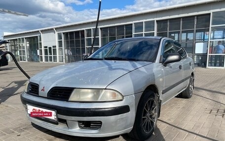 Mitsubishi Carisma I, 2000 год, 260 000 рублей, 3 фотография