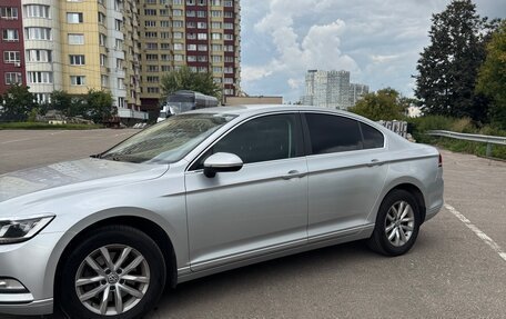 Volkswagen Passat B8 рестайлинг, 2017 год, 2 000 000 рублей, 4 фотография