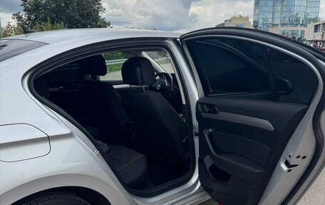 Volkswagen Passat B8 рестайлинг, 2017 год, 2 000 000 рублей, 6 фотография