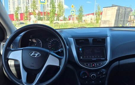 Hyundai Solaris II рестайлинг, 2011 год, 570 000 рублей, 20 фотография