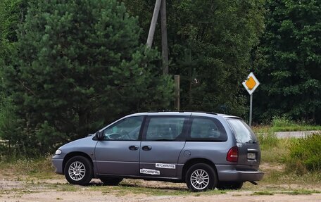 Chrysler Voyager III, 1999 год, 650 000 рублей, 4 фотография