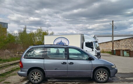Chrysler Voyager III, 1999 год, 650 000 рублей, 12 фотография