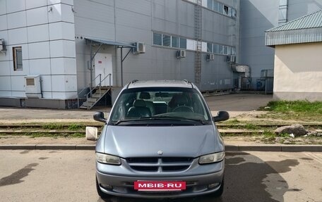 Chrysler Voyager III, 1999 год, 650 000 рублей, 14 фотография