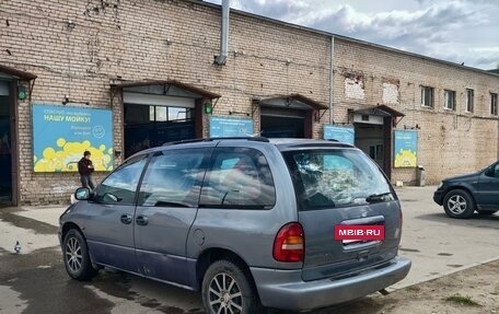 Chrysler Voyager III, 1999 год, 650 000 рублей, 9 фотография