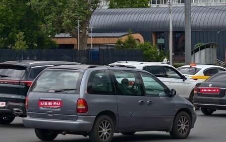 Chrysler Voyager III, 1999 год, 650 000 рублей, 6 фотография