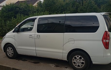 Hyundai Grand Starex Grand Starex I рестайлинг 2, 2010 год, 1 250 000 рублей, 3 фотография