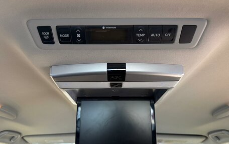 Toyota Vellfire I, 2012 год, 3 049 900 рублей, 17 фотография