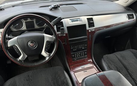 Cadillac Escalade III, 2011 год, 1 999 777 рублей, 11 фотография