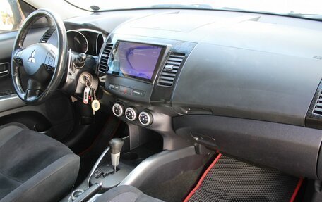 Mitsubishi Outlander III рестайлинг 3, 2008 год, 799 000 рублей, 8 фотография