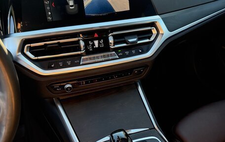 BMW 3 серия, 2019 год, 3 100 000 рублей, 11 фотография